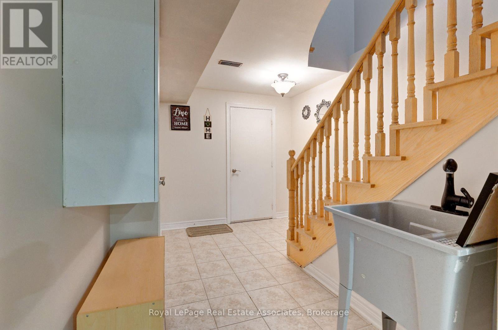 Lower - 41 Greenview Circle, Vaughan, Ontario  L6A 0B5 - Photo 6 - N13858898