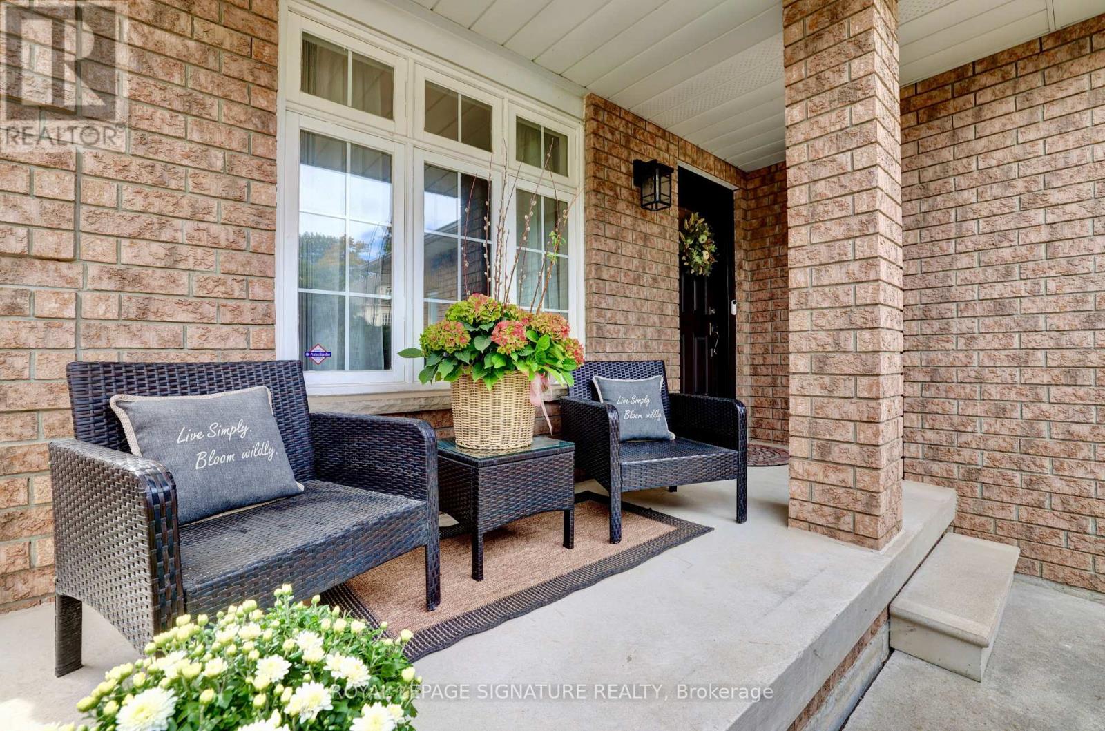 5474 Middleport Crescent, Mississauga, Ontario  L4Z 3V2 - Photo 2 - W13858822