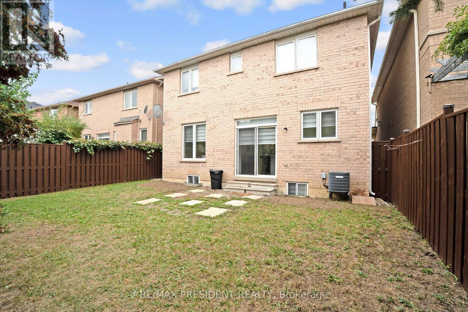 4 Chalkfarm Crescent, Brampton, Ontario  L7A 3V8 - Photo 44 - W13858824