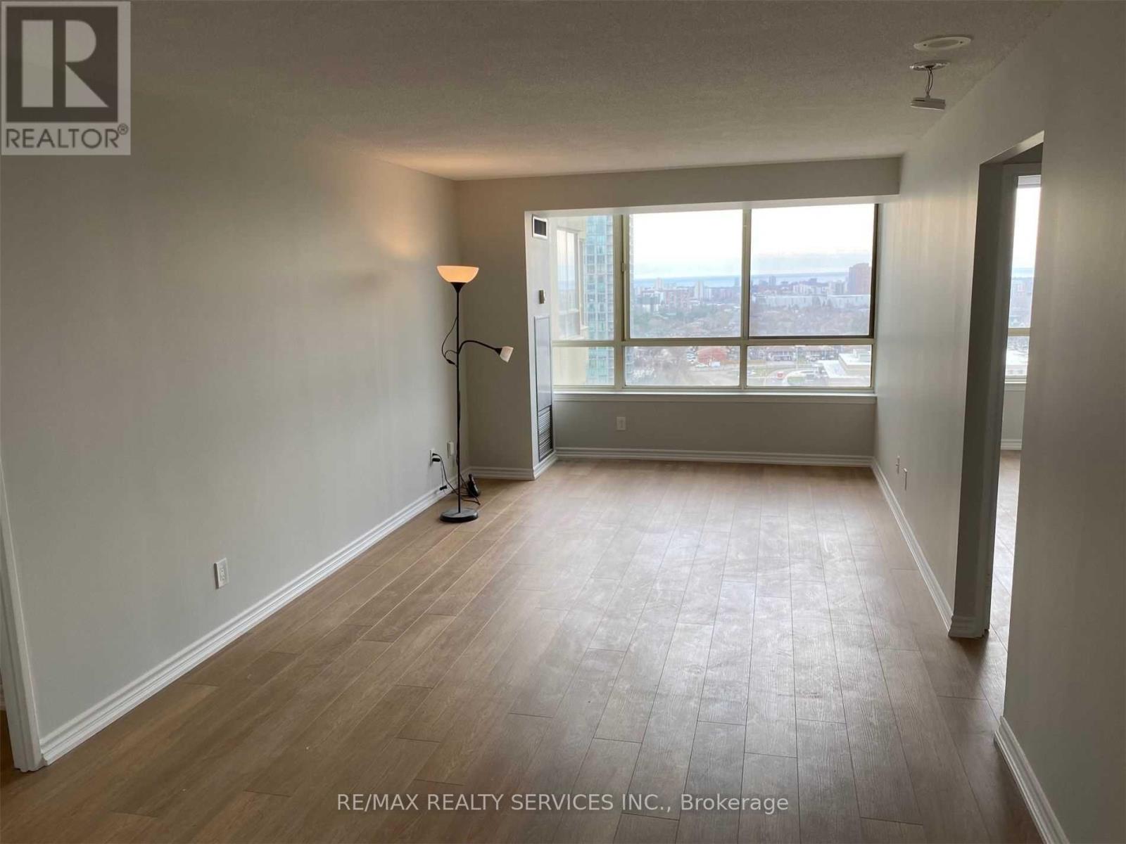 1612 - 3605 Kariya Drive, Mississauga, Ontario  L5B 3J4 - Photo 5 - W13858844