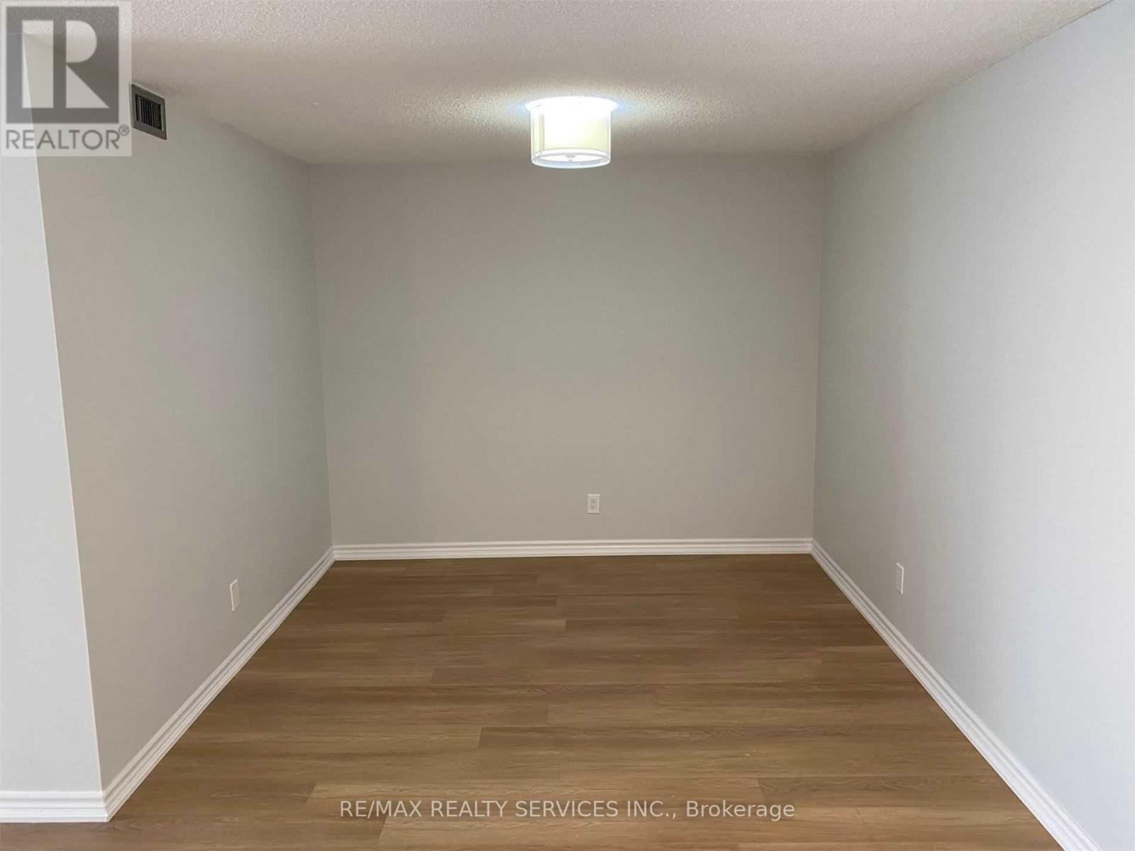 1612 - 3605 Kariya Drive, Mississauga, Ontario  L5B 3J4 - Photo 7 - W13858844