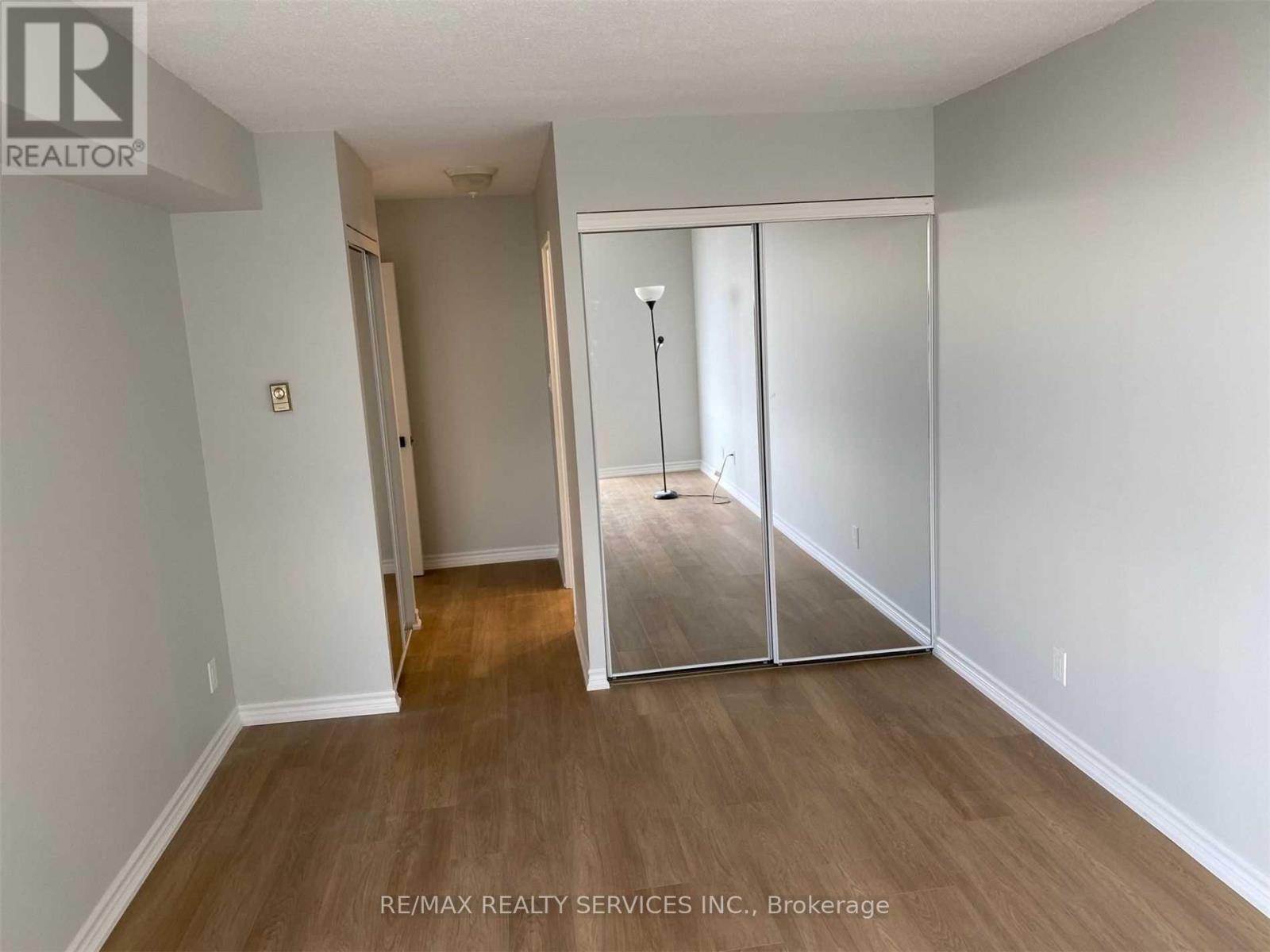 1612 - 3605 Kariya Drive, Mississauga, Ontario  L5B 3J4 - Photo 8 - W13858844