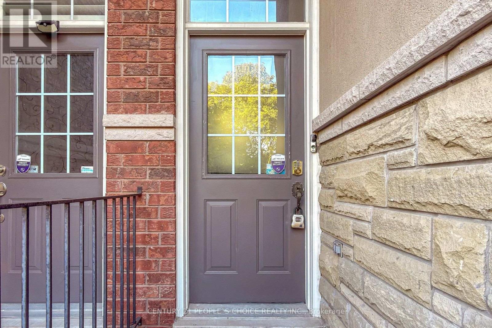 106 - 435 Hensall Circle, Mississauga, Ontario  L5A 4P1 - Photo 4 - W13858890
