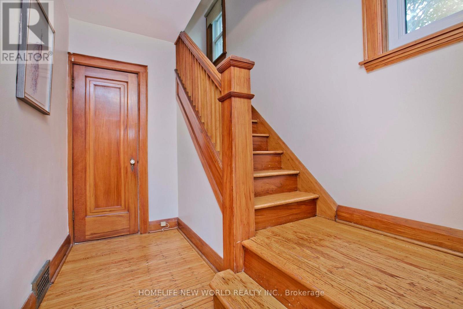 74 Haddon Avenue, Hamilton, Ontario  L8S 4A5 - Photo 3 - X13858884