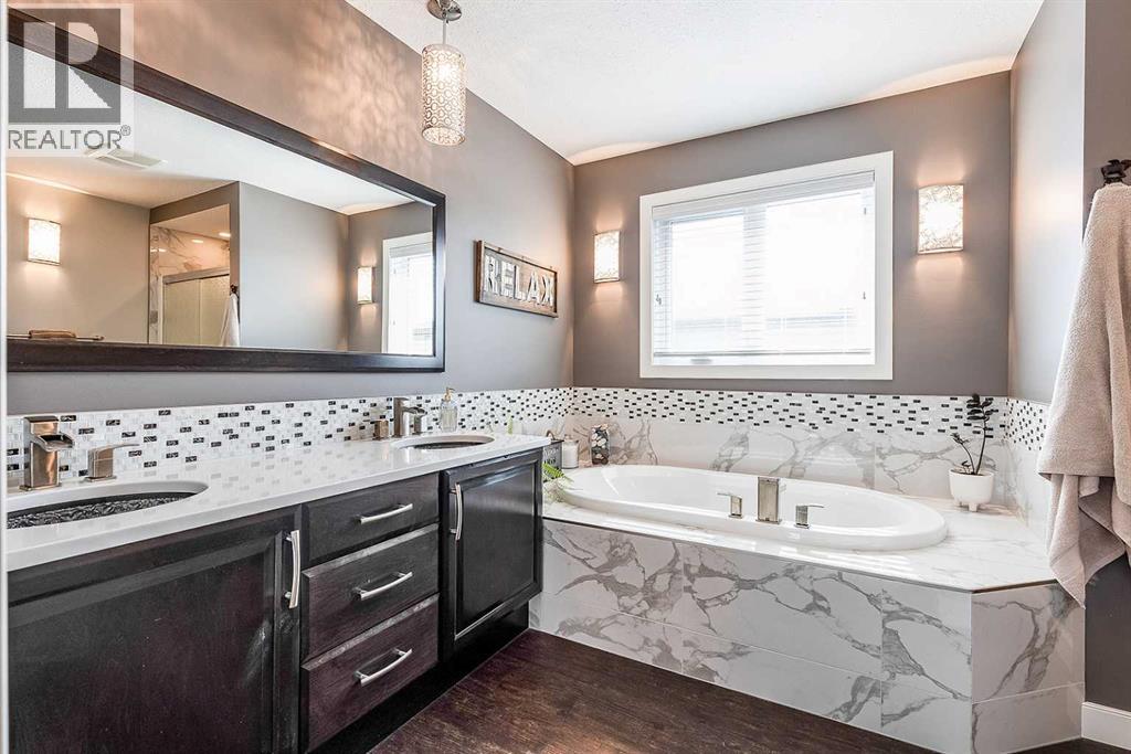 8 Hamptons Crescent Se, Medicine Hat, Alberta  T1B 0N7 - Photo 26 - A2348634