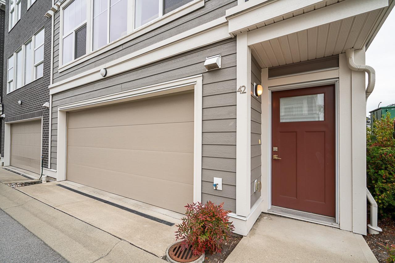 42 8372 202b Street, Langley, British Columbia  V2Y 4K6 - Photo 2 - R3172105