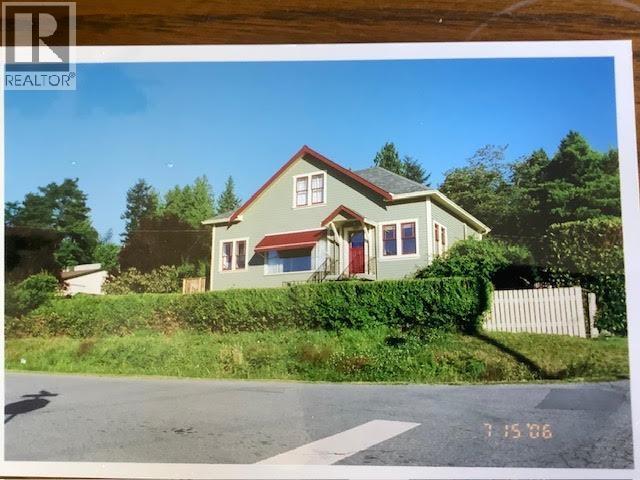589 SEAVIEW ROAD, Gibsons, British Columbia