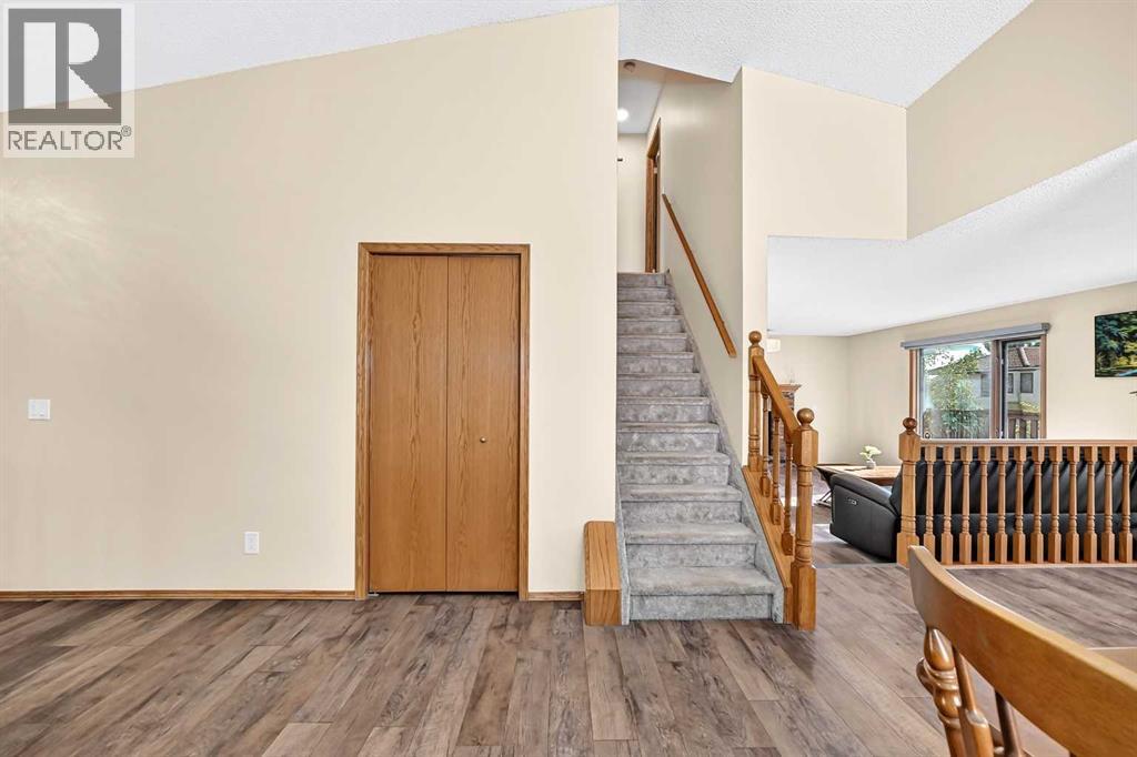 144 Hawkdale Close NW, Calgary, Alberta  T3G 2Z9 - Photo 21 - A2349076