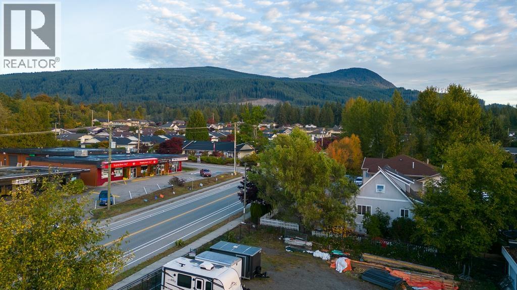734 North Road, Gibsons, British Columbia  V0N 1V9 - Photo 13 - R3172098