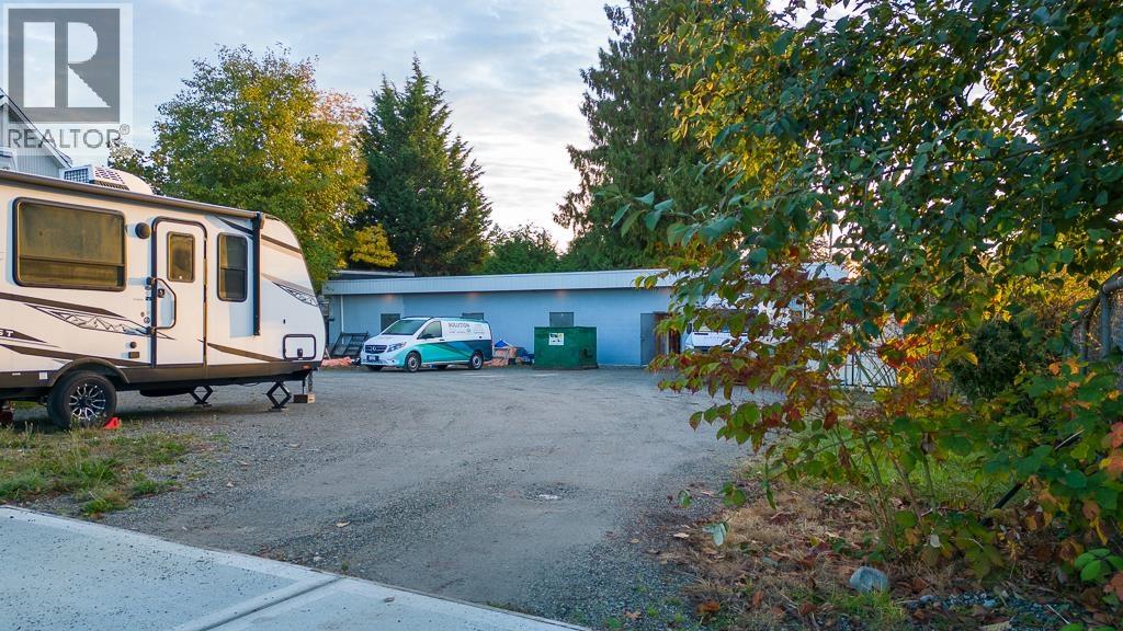 734 North Road, Gibsons, British Columbia  V0N 1V9 - Photo 3 - R3172098