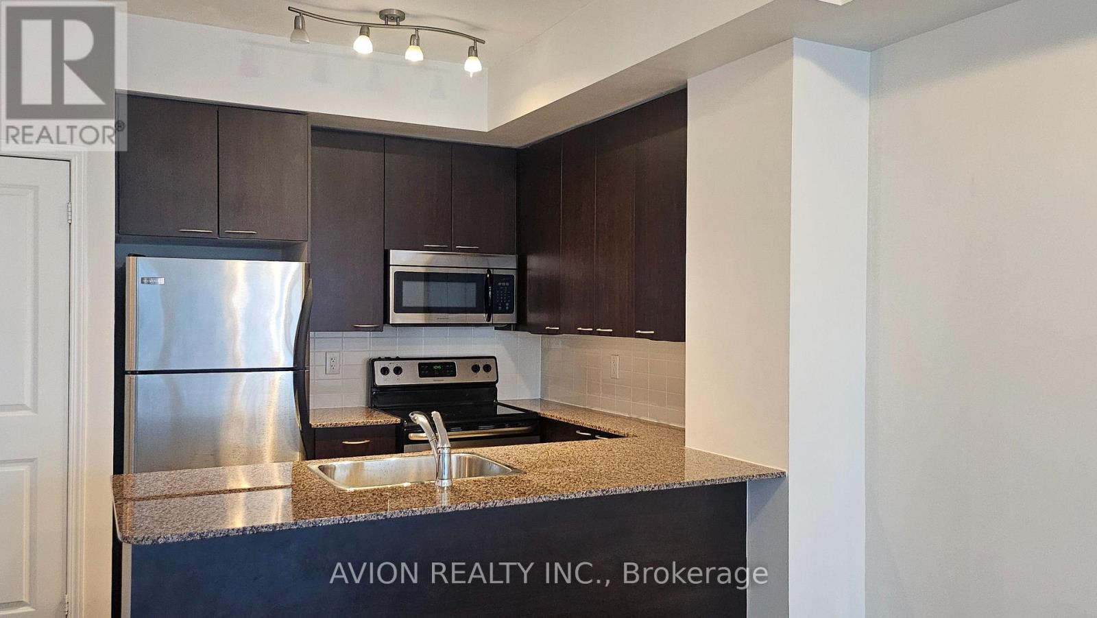 1901 - 385 Prince Of Wales Drive, Mississauga, Ontario  L5B 0C6 - Photo 5 - W13857714