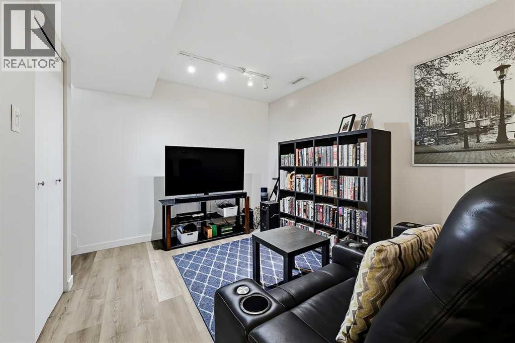 5, 64 Woodacres Crescent Sw, Calgary, Alberta  T2W 4V6 - Photo 27 - A2349998