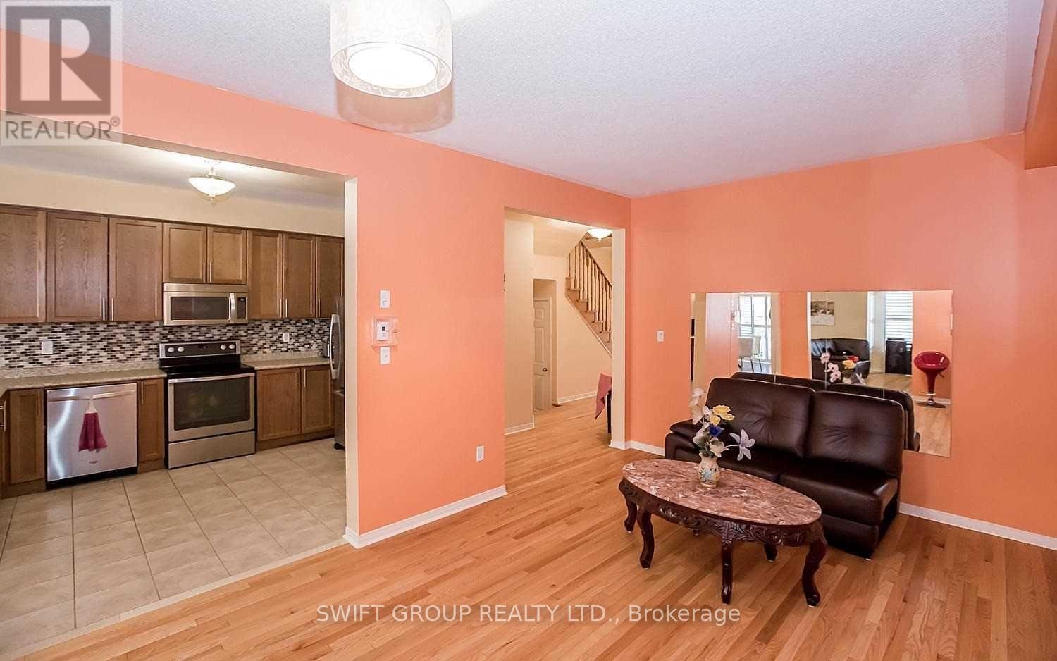 92 Checkerberry Crescent, Brampton, Ontario  L6R 3P6 - Photo 6 - W13858902