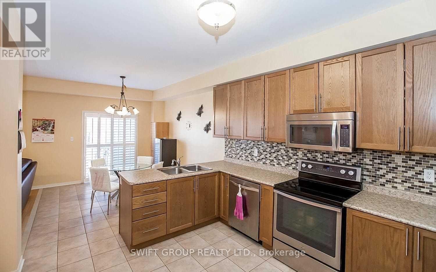 92 Checkerberry Crescent, Brampton, Ontario  L6R 3P6 - Photo 8 - W13858902