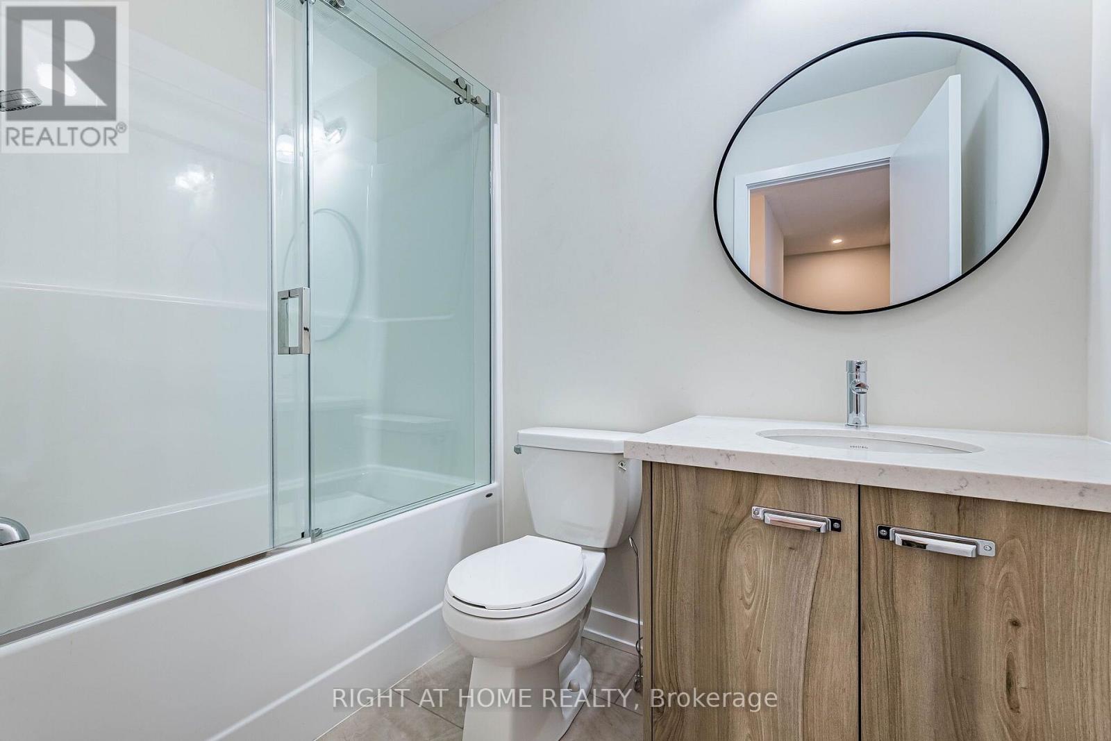 1330 Shevchenko Boulevard, Oakville, Ontario  L6M 5R4 - Photo 20 - W13858924