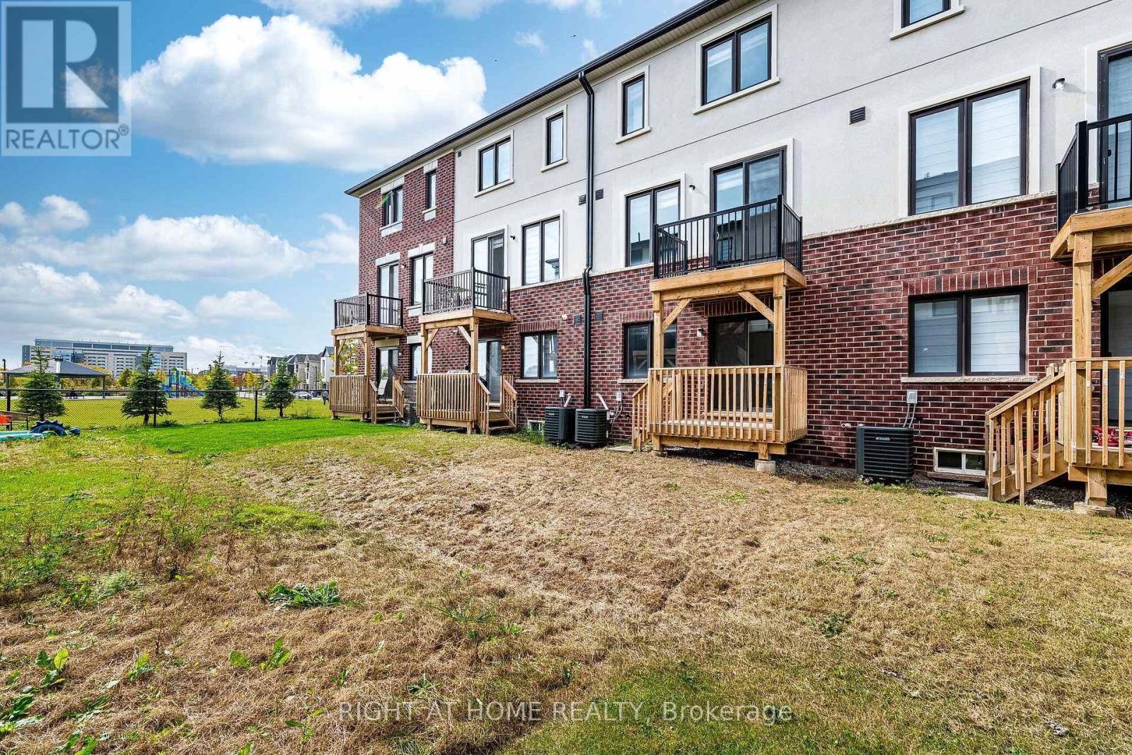 1330 Shevchenko Boulevard, Oakville, Ontario  L6M 5R4 - Photo 27 - W13858924