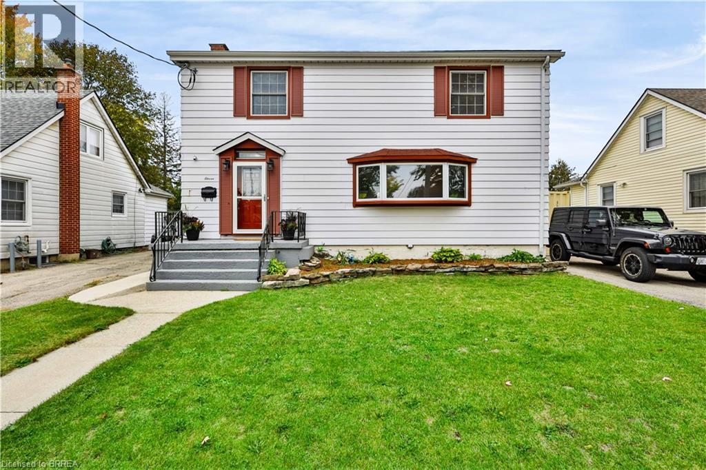 11 Sussex Avenue, Brantford, Ontario  N3R 2G5 - Photo 1 - 40866967