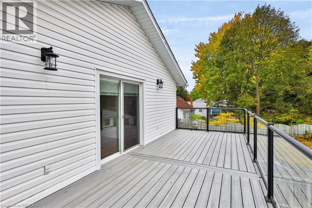 11 Sussex Avenue, Brantford, Ontario  N3R 2G5 - Photo 14 - 40866967