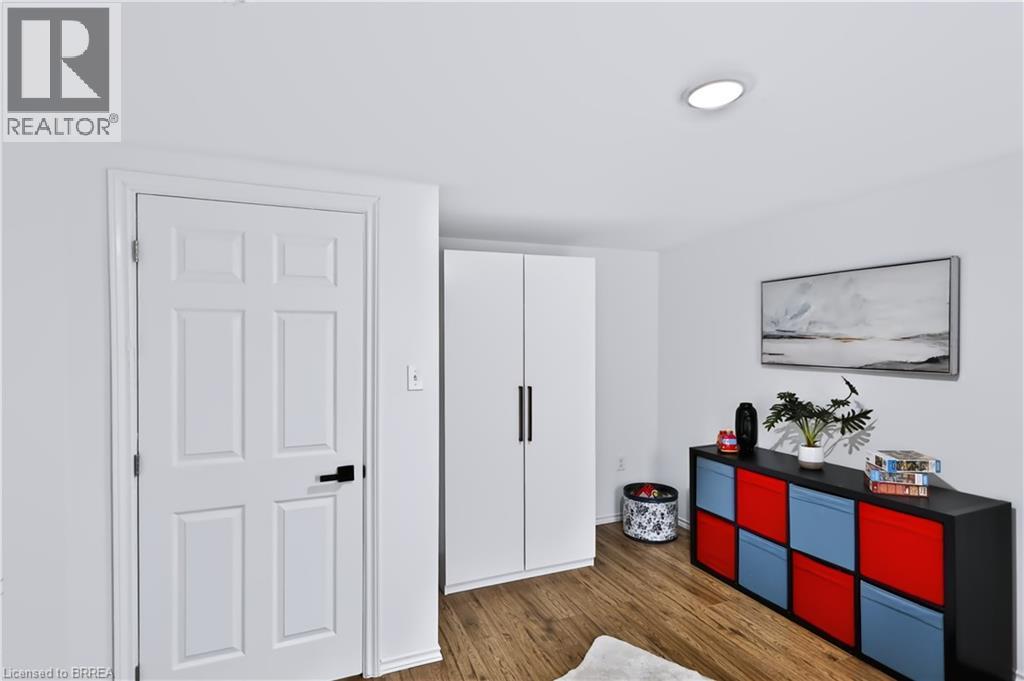 11 Sussex Avenue, Brantford, Ontario  N3R 2G5 - Photo 20 - 40866967