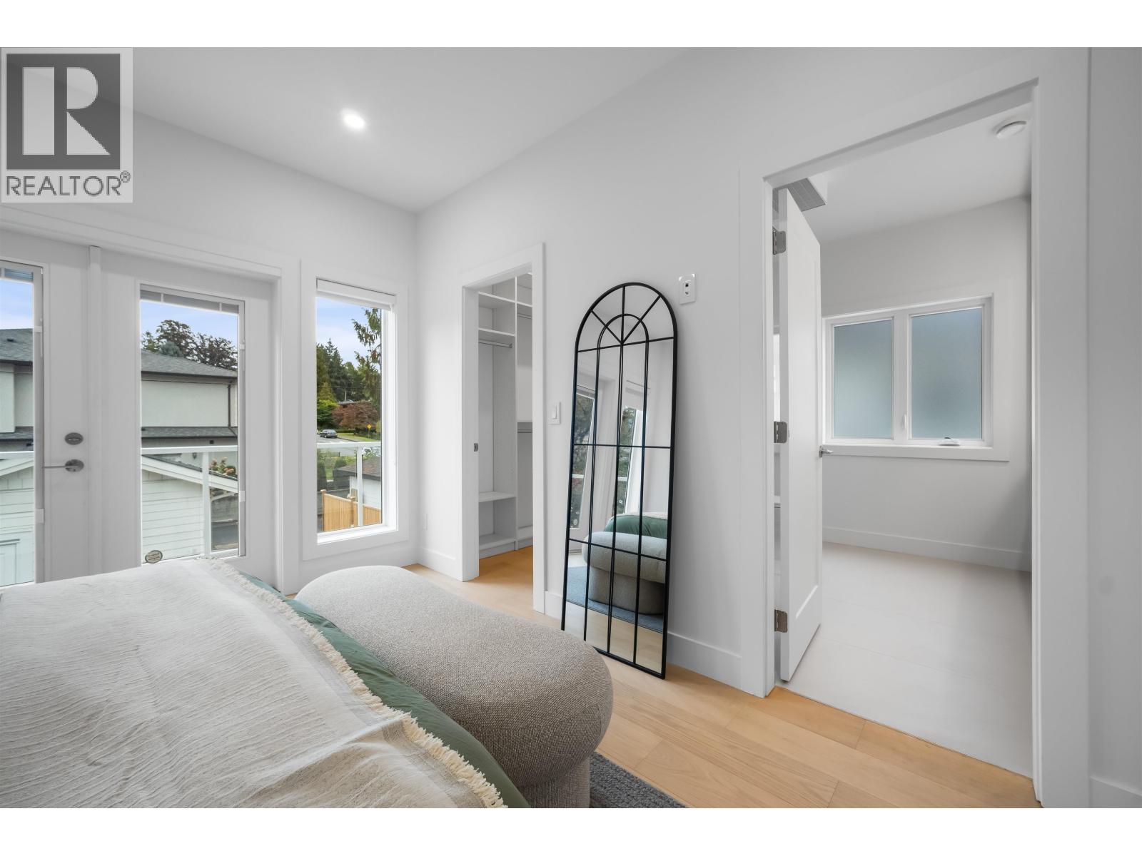 2008 Westview Drive, North Vancouver, British Columbia  V7M 3B2 - Photo 13 - R3171423