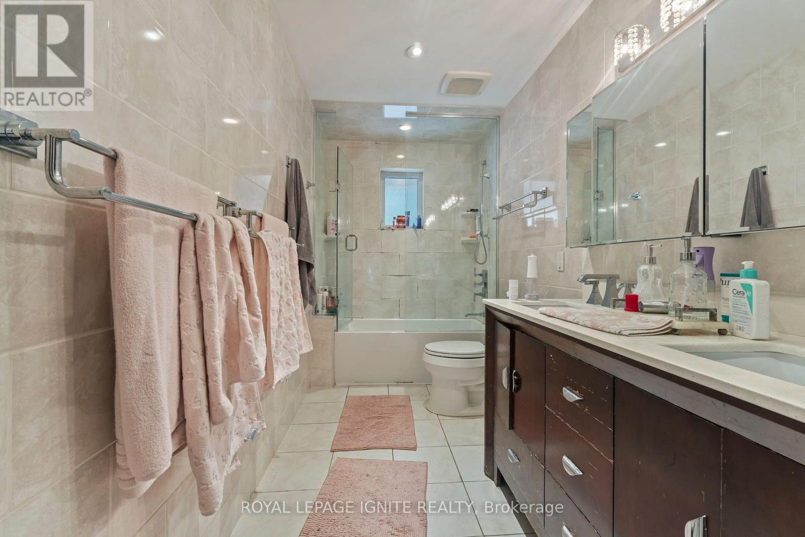 8 Ridgevale Drive, Markham, Ontario  L6B 1A8 - Photo 17 - N13858940
