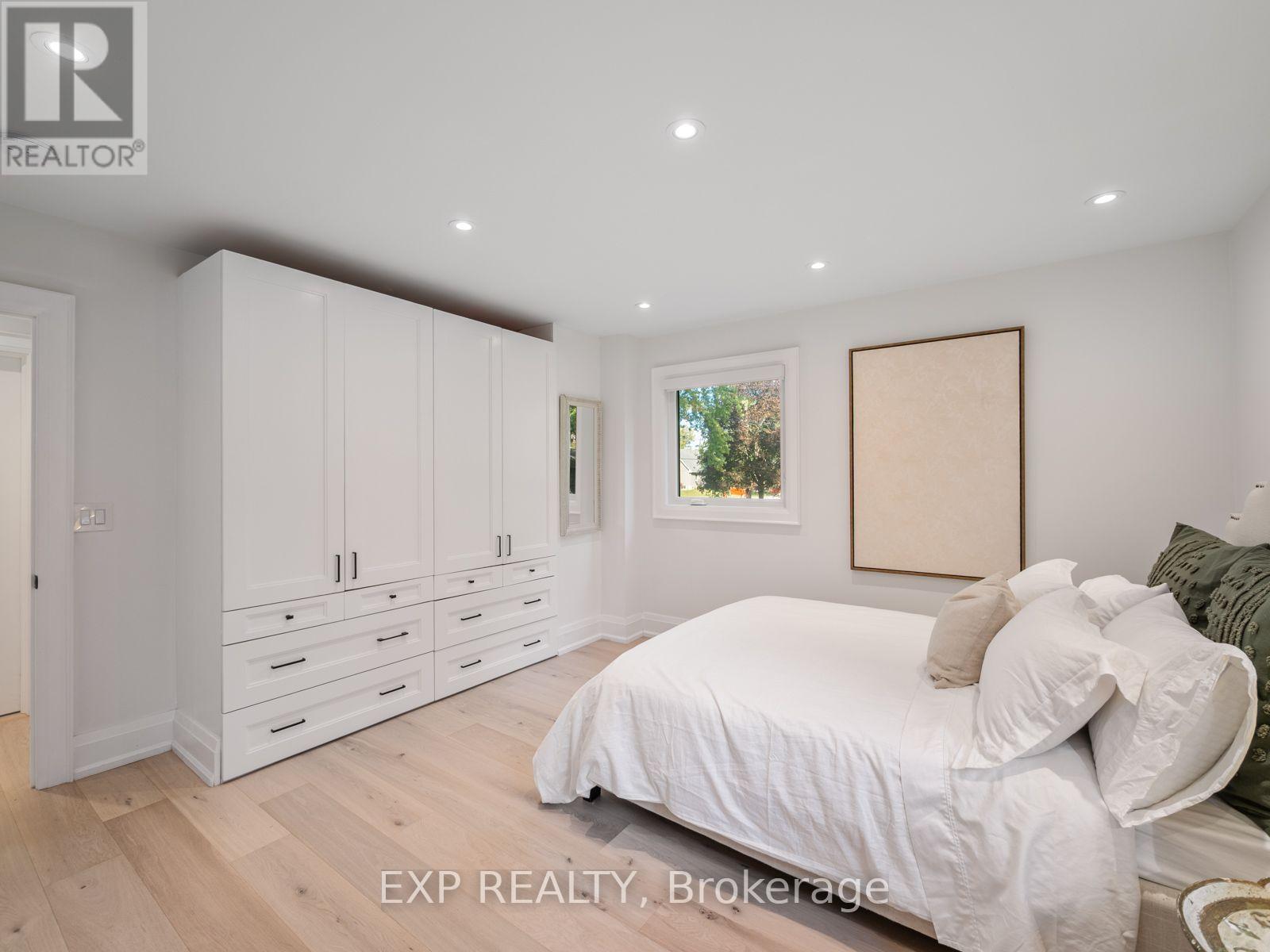 25 Morton Avenue, East Gwillimbury, Ontario  L0G 1V0 - Photo 13 - N13858972