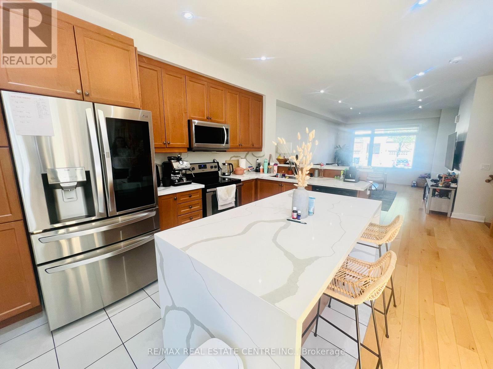 20 Military Crescent, Brampton, Ontario  L7A 4W1 - Photo 12 - W13858946