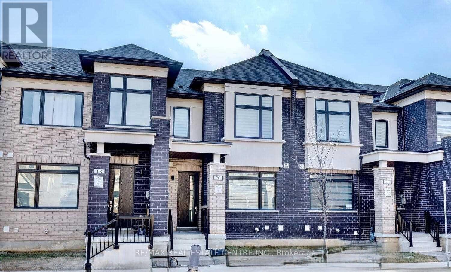 20 Military Crescent, Brampton, Ontario  L7A 4W1 - Photo 2 - W13858946