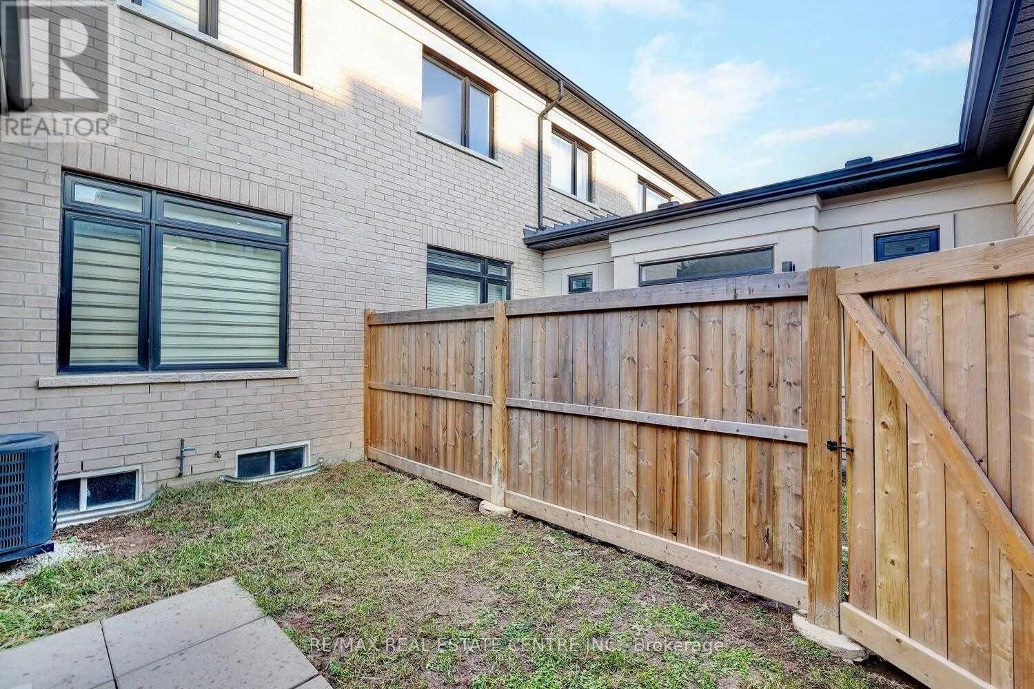 20 Military Crescent, Brampton, Ontario  L7A 4W1 - Photo 23 - W13858946
