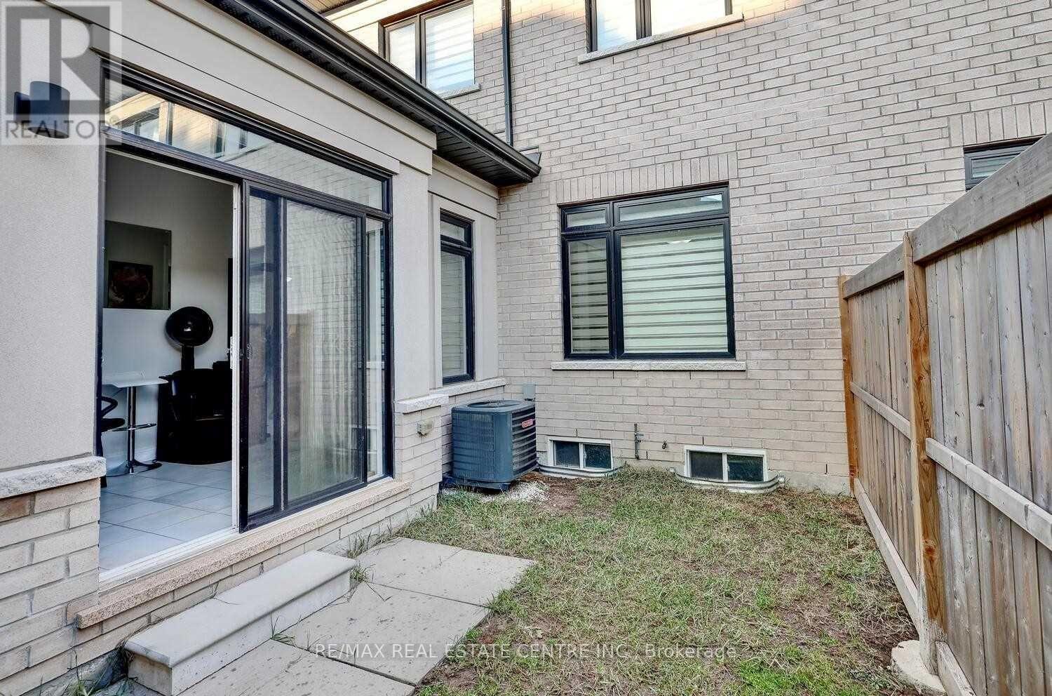 20 Military Crescent, Brampton, Ontario  L7A 4W1 - Photo 25 - W13858946