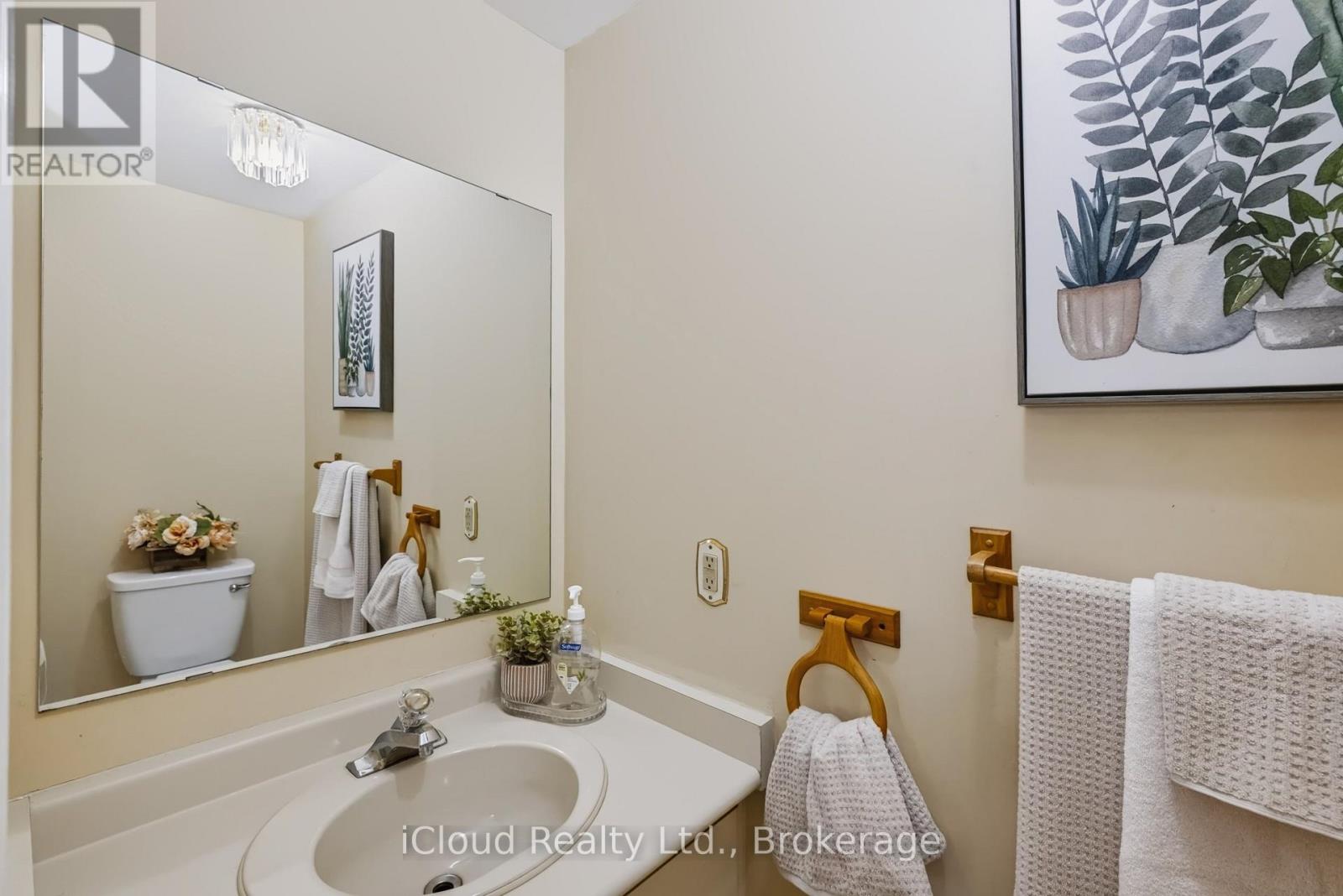 62 Castlehill Crescent, Brampton, Ontario  L6X 4E1 - Photo 24 - W13858950