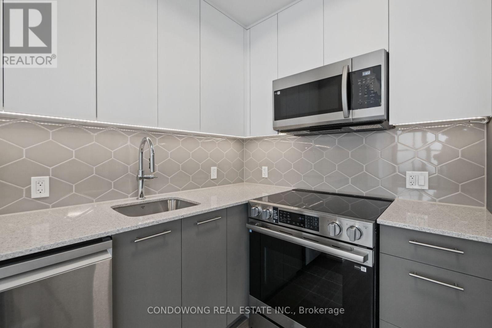 609 - 30 Francis Street S, Kitchener, Ontario  N2G 1H7 - Photo 5 - X13858956