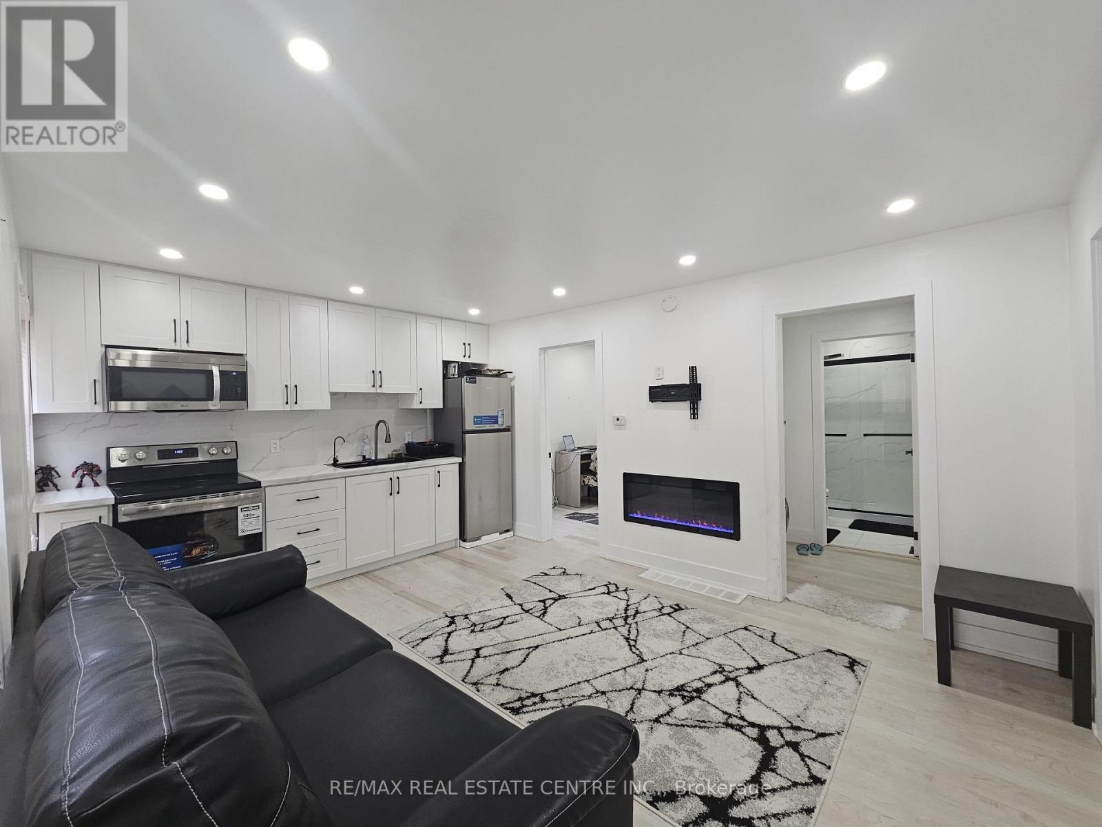 352 Weir Street N, Hamilton, Ontario  L8H 5G7 - Photo 4 - X13858958