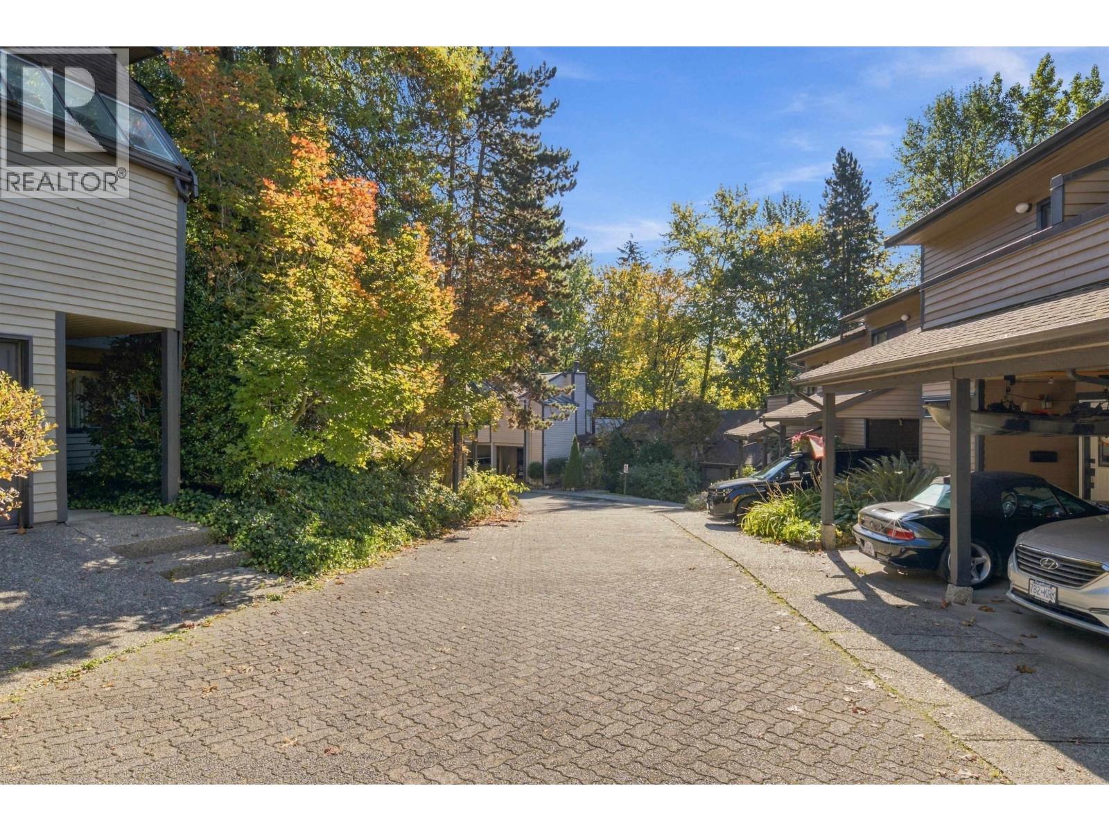 8582 Wilderness Court, Burnaby, British Columbia  V5A 4B2 - Photo 15 - R3171632