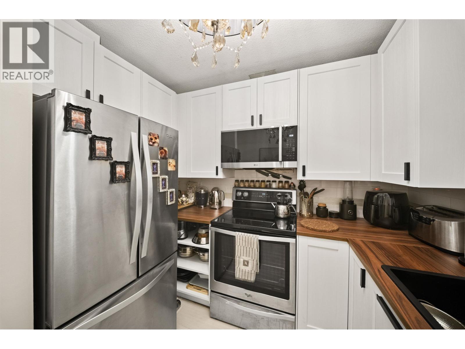 8582 Wilderness Court, Burnaby, British Columbia  V5A 4B2 - Photo 6 - R3171632