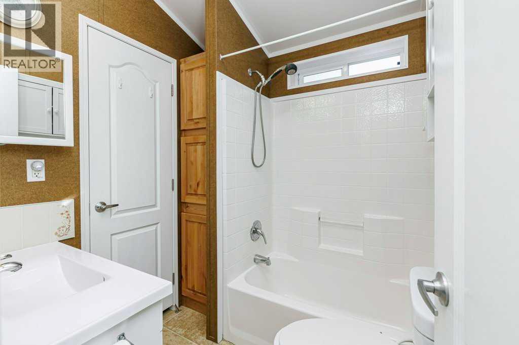 39, 12036 Township Road 422