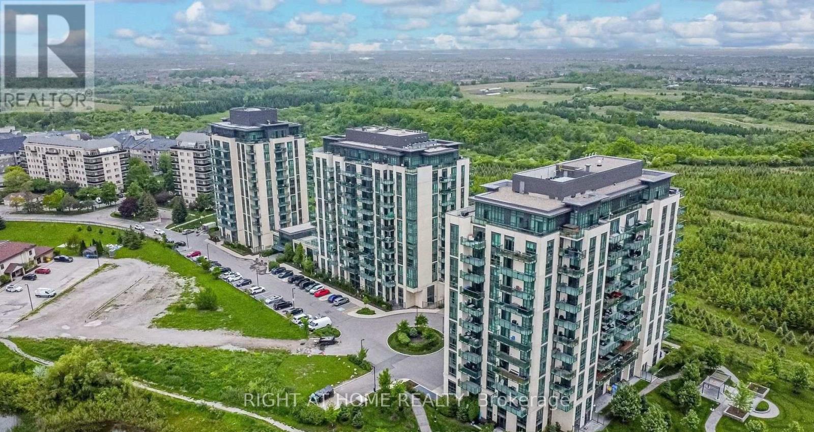 45 YORKLAND BOULEVARD, Brampton, Ontario