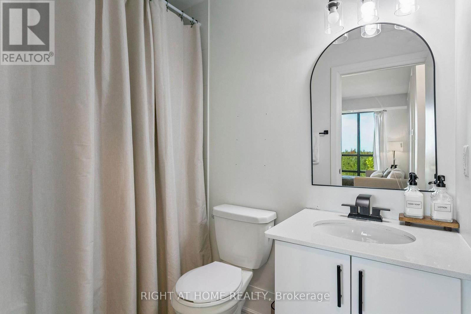 45 Yorkland Boulevard, Brampton, Ontario  L6P 4B4 - Photo 28 - W13858998