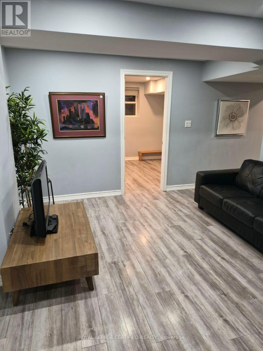 Lower - 1573 Eglinton Avenue W, Mississauga, Ontario  L5M 7C1 - Photo 4 - W13859008