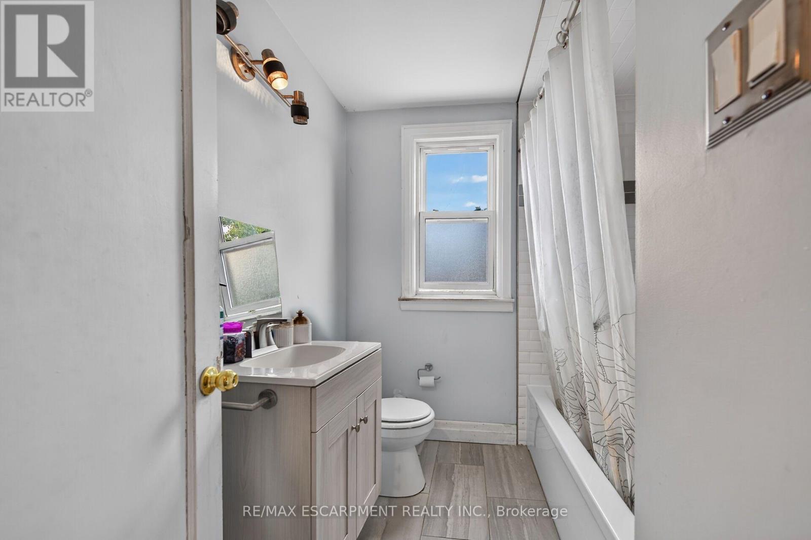 111 Kenilworth Avenue S, Hamilton, Ontario  L8K 2T2 - Photo 27 - X13859018