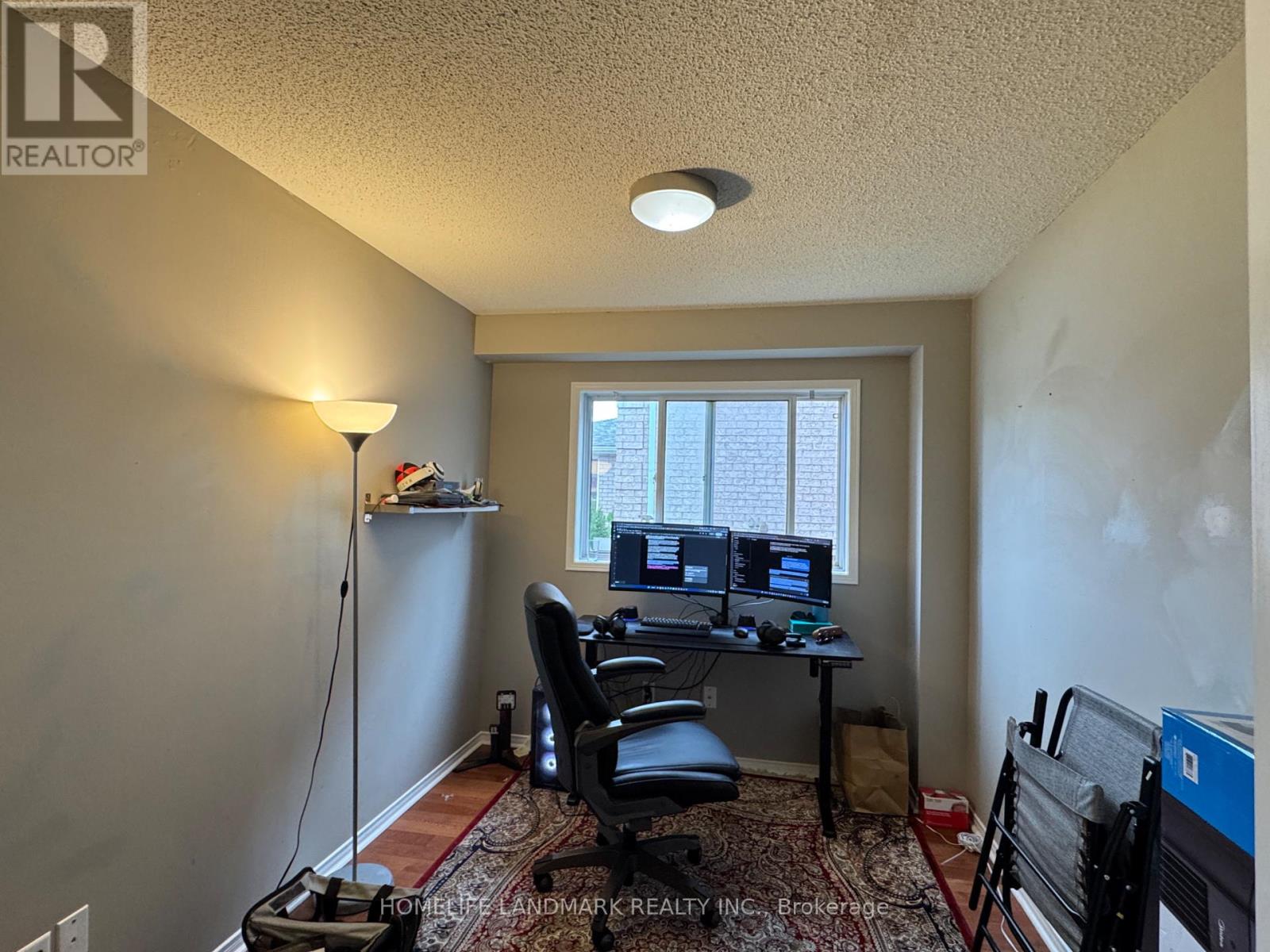 1 Hill Court, Barrie, Ontario L4N 8L2 - Photo 4 - S13846114