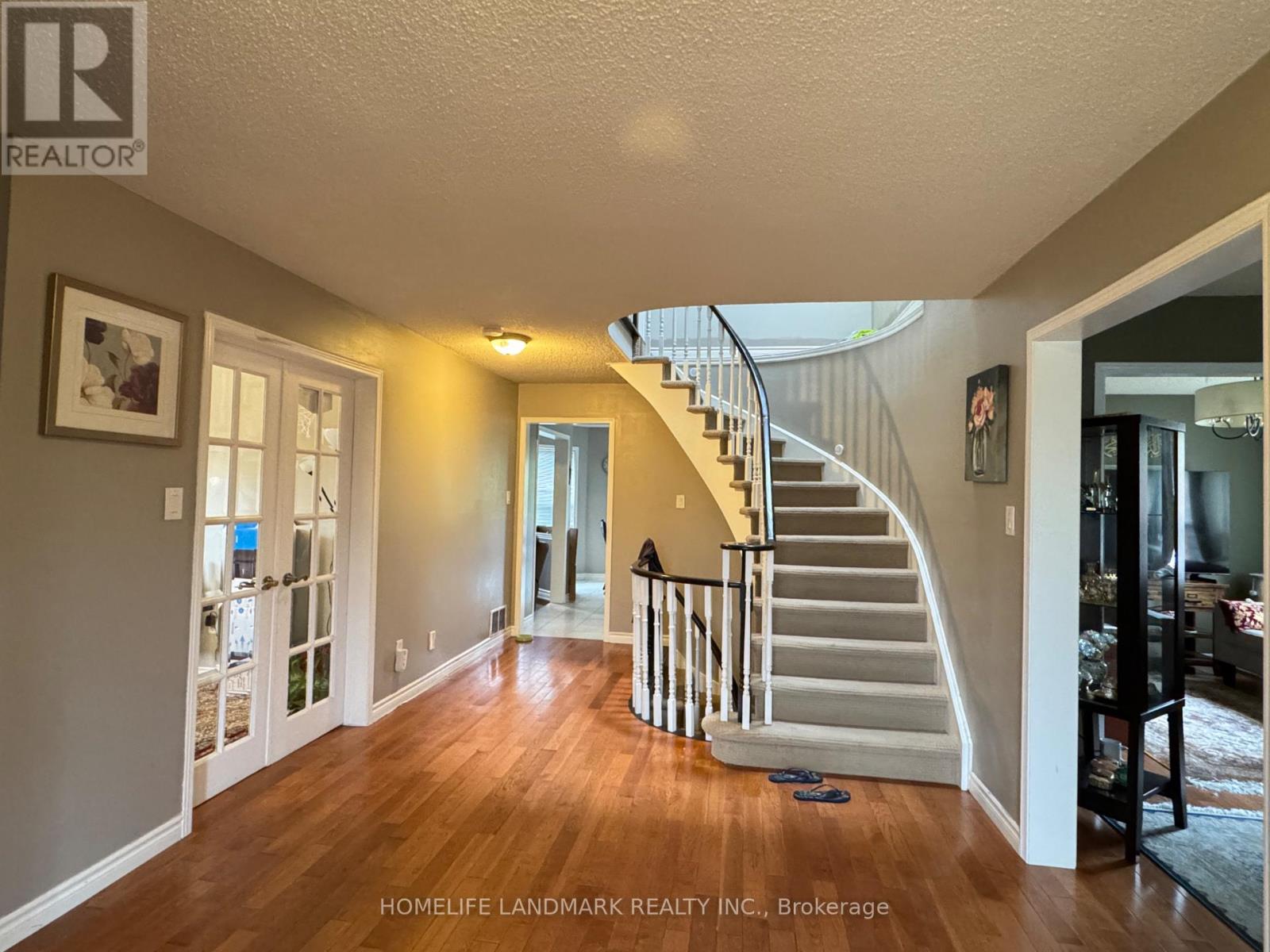 1 Hill Court, Barrie, Ontario L4N 8L2 - Photo 6 - S13846114