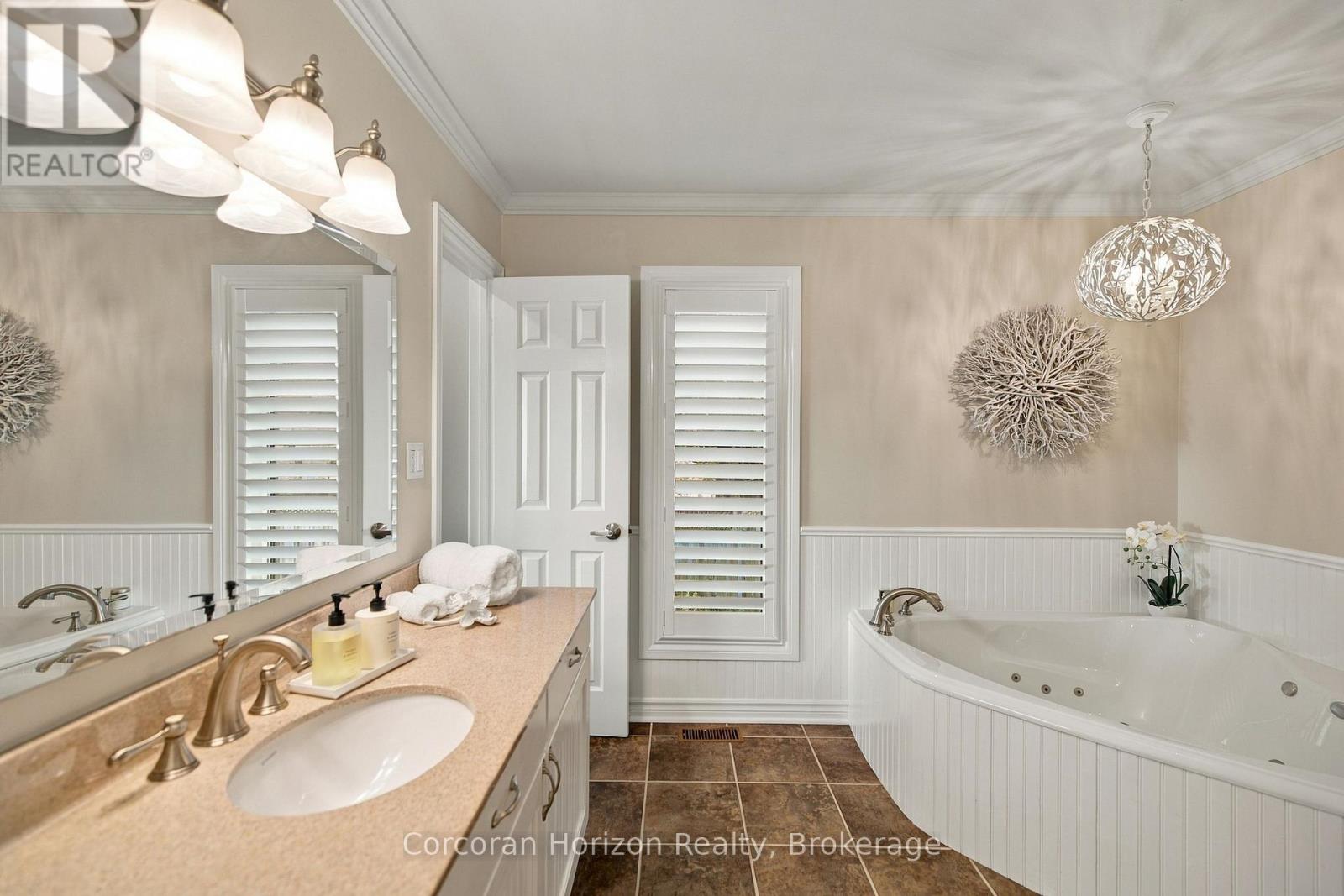 3909 Treeline Drive, Severn, Ontario  L0K 2B0 - Photo 21 - S13859056