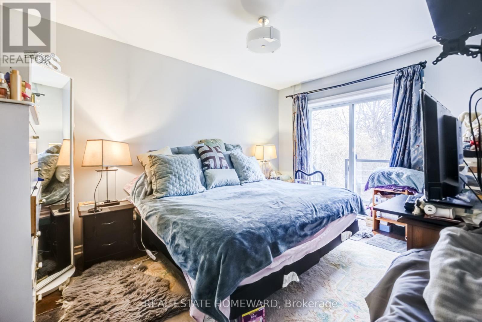 4 Moorecroft Crescent, Toronto, Ontario  M1K 3V1 - Photo 7 - E13859090