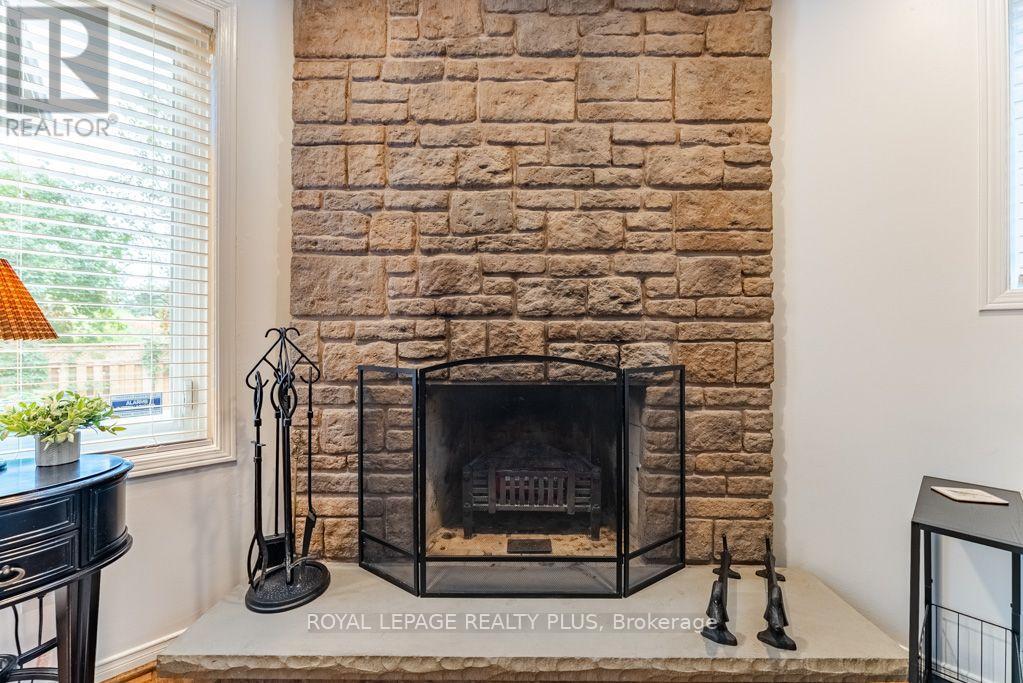 6795 Gracefield Drive, Mississauga, Ontario  L5N 6T6 - Photo 15 - W13859070