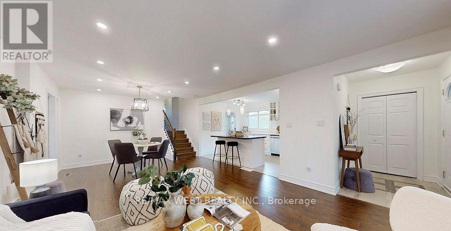 194 Sewell Drive, Oakville, Ontario  L6H 1E4 - Photo 7 - W13859112