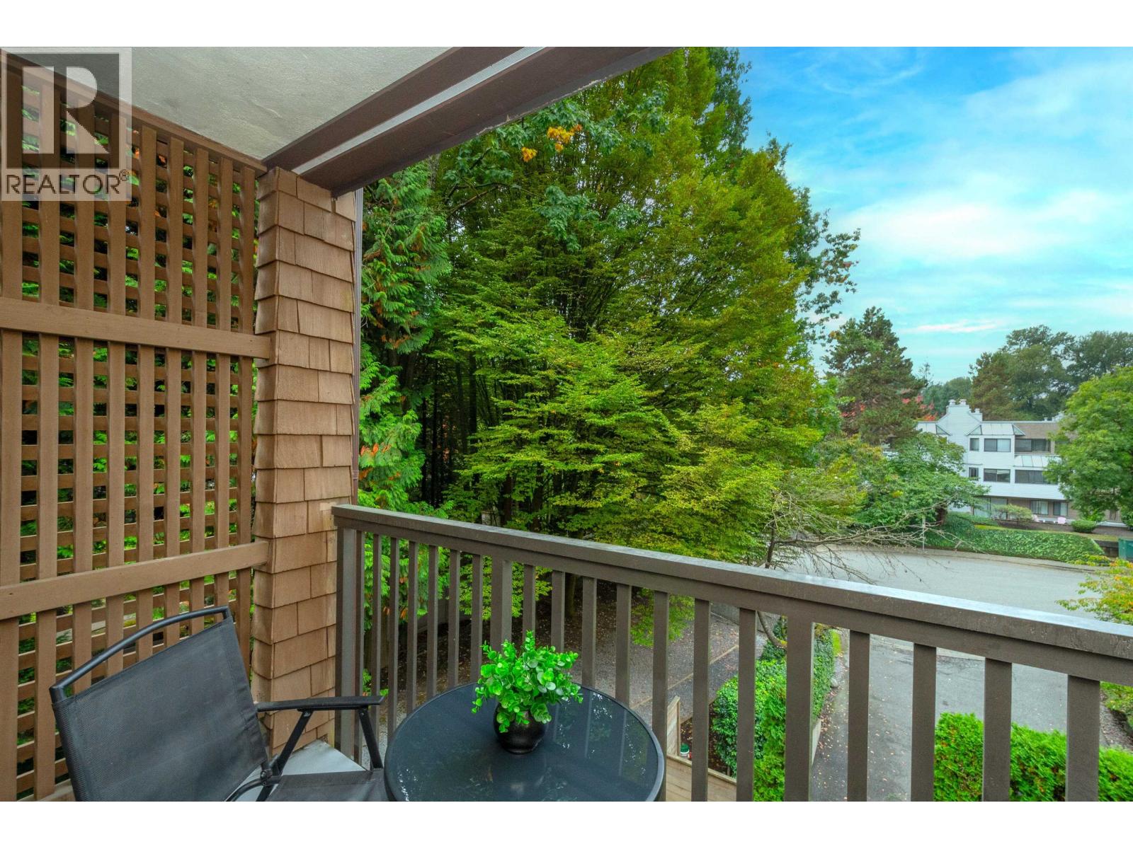 307 9857 Manchester Drive, Burnaby, British Columbia  V3N 4P5 - Photo 6 - R3171835
