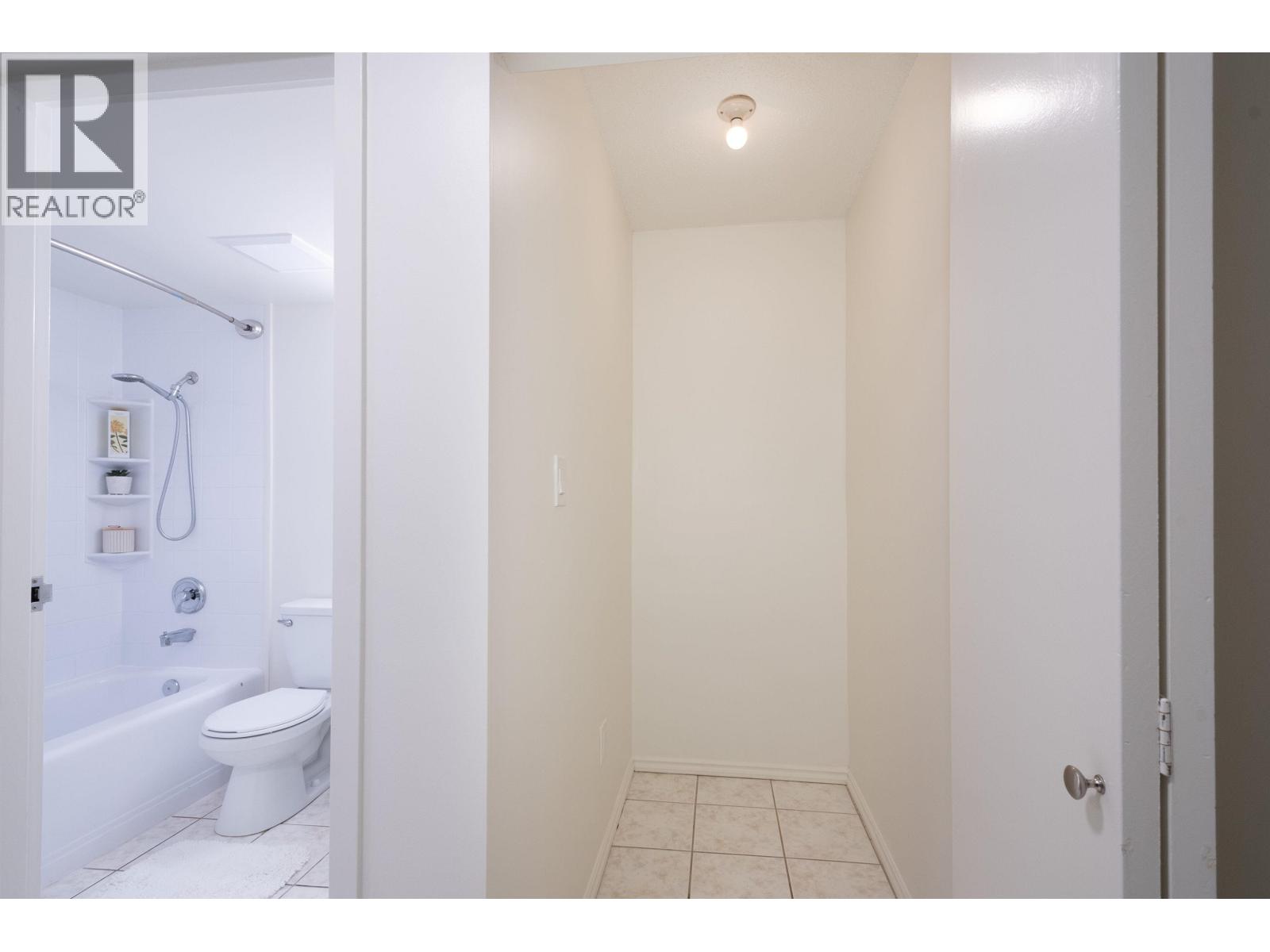 307 9857 Manchester Drive, Burnaby, British Columbia  V3N 4P5 - Photo 23 - R3171835
