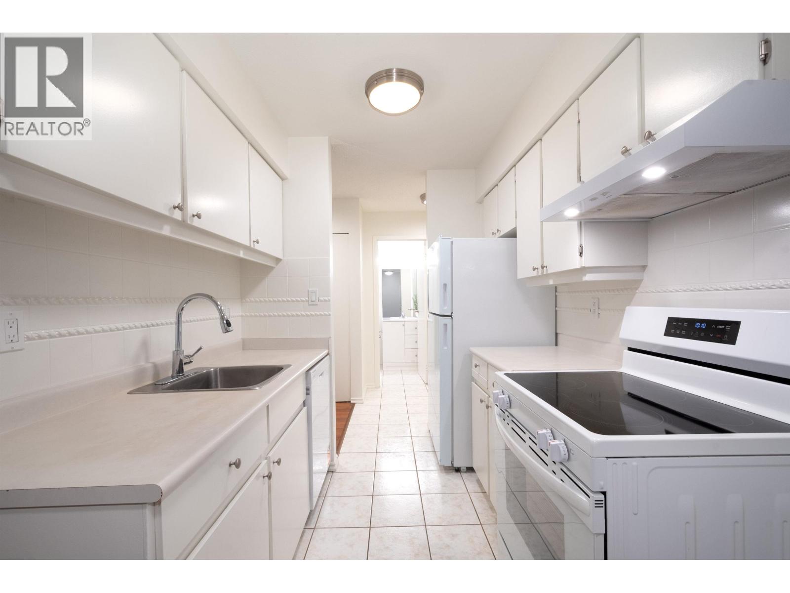 307 9857 Manchester Drive, Burnaby, British Columbia  V3N 4P5 - Photo 14 - R3171835