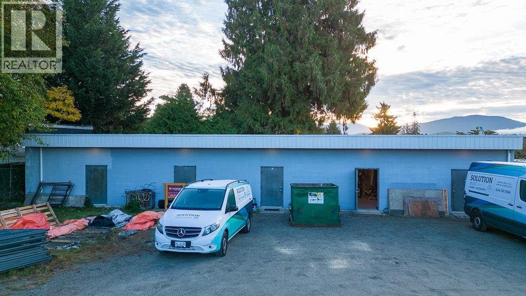 734 North Road, Gibsons, British Columbia  V0N 1V9 - Photo 21 - R3172098